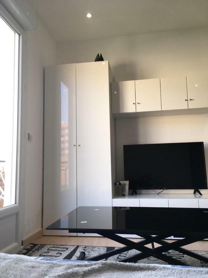 Lovely Apartment In Mention French Riviera Menton Buitenkant foto